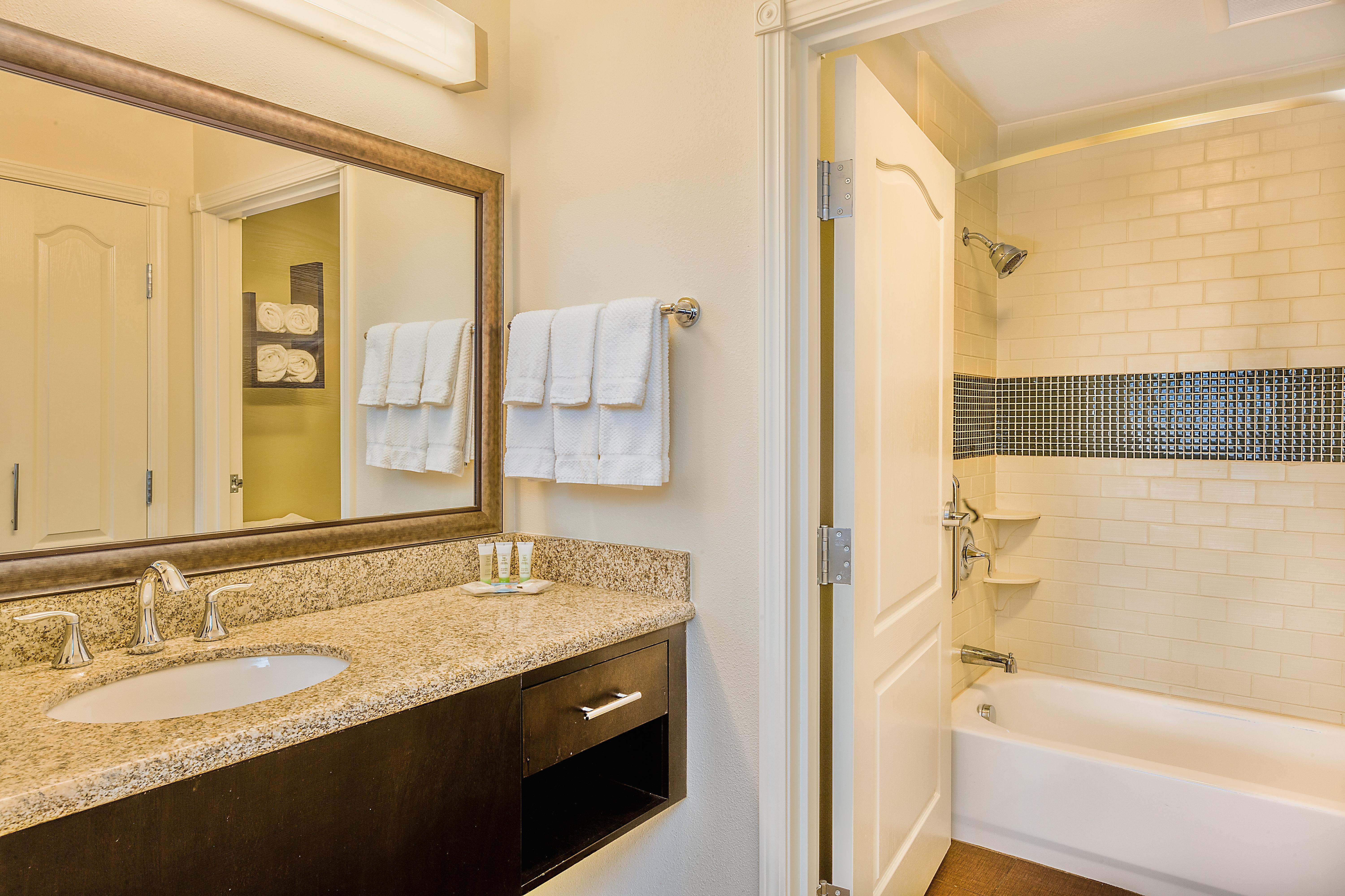 Staybridge Suites Bismarck By Ihg מראה חיצוני תמונה
