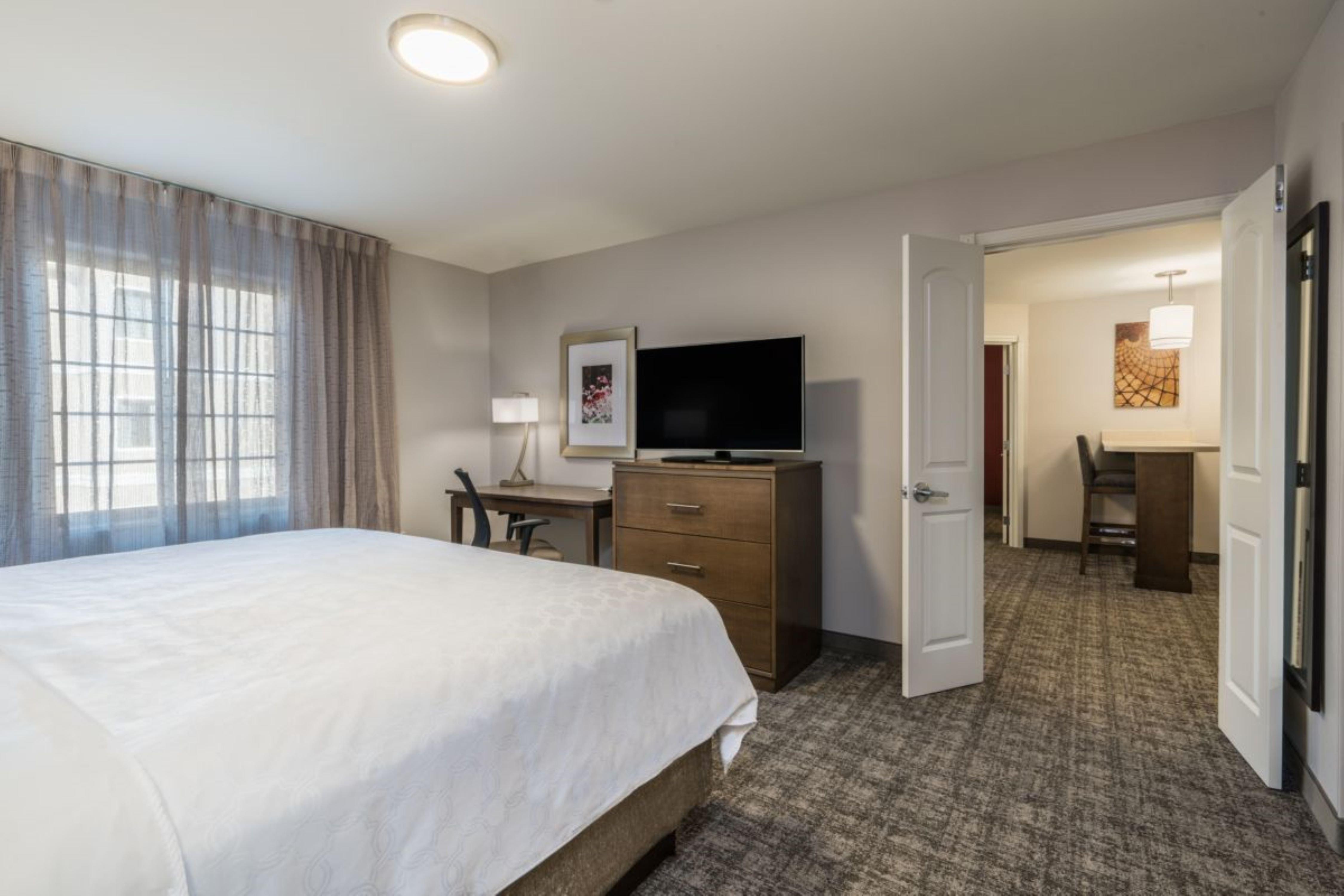 Staybridge Suites Bismarck By Ihg מראה חיצוני תמונה