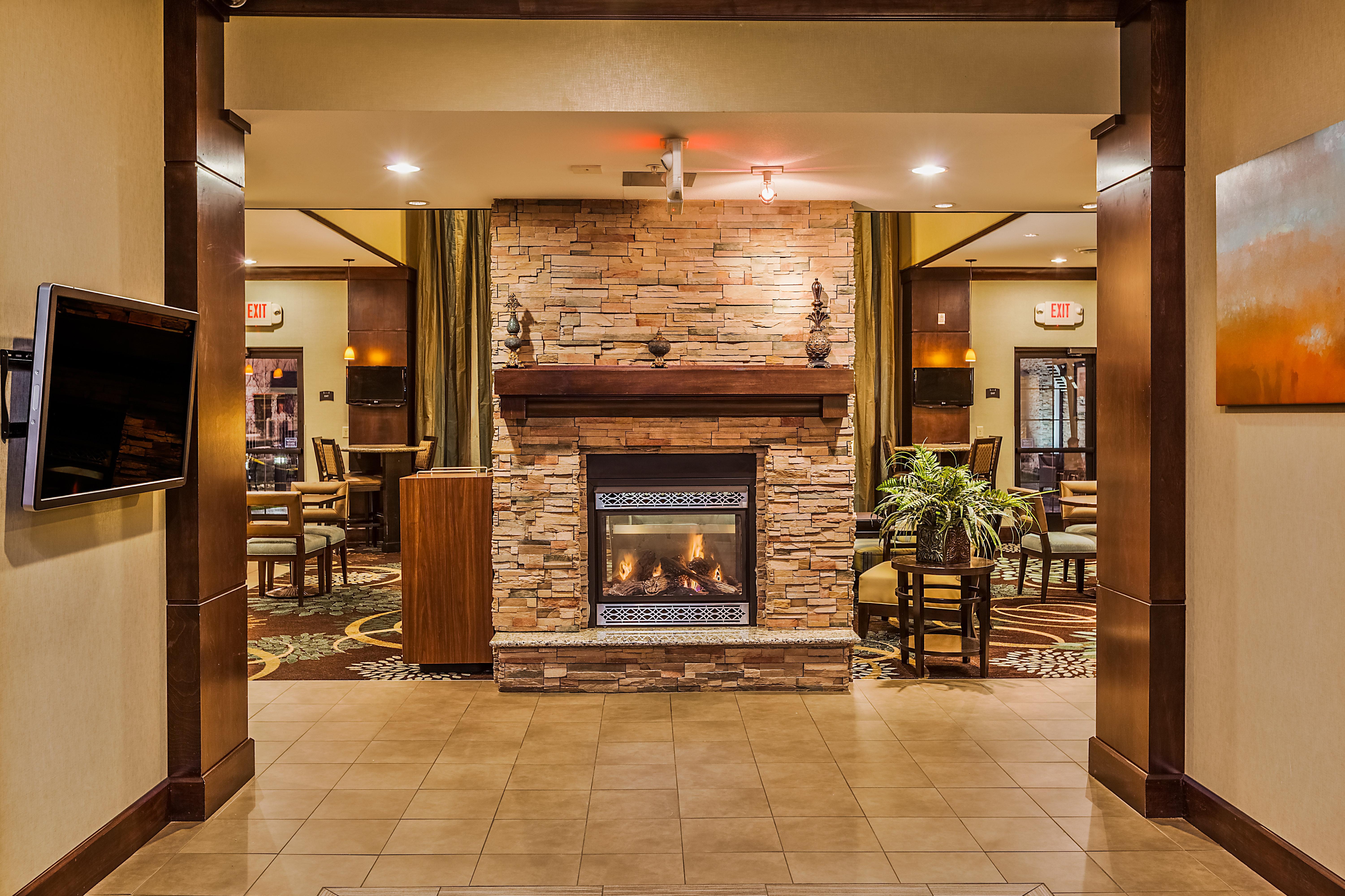 Staybridge Suites Bismarck By Ihg מראה חיצוני תמונה