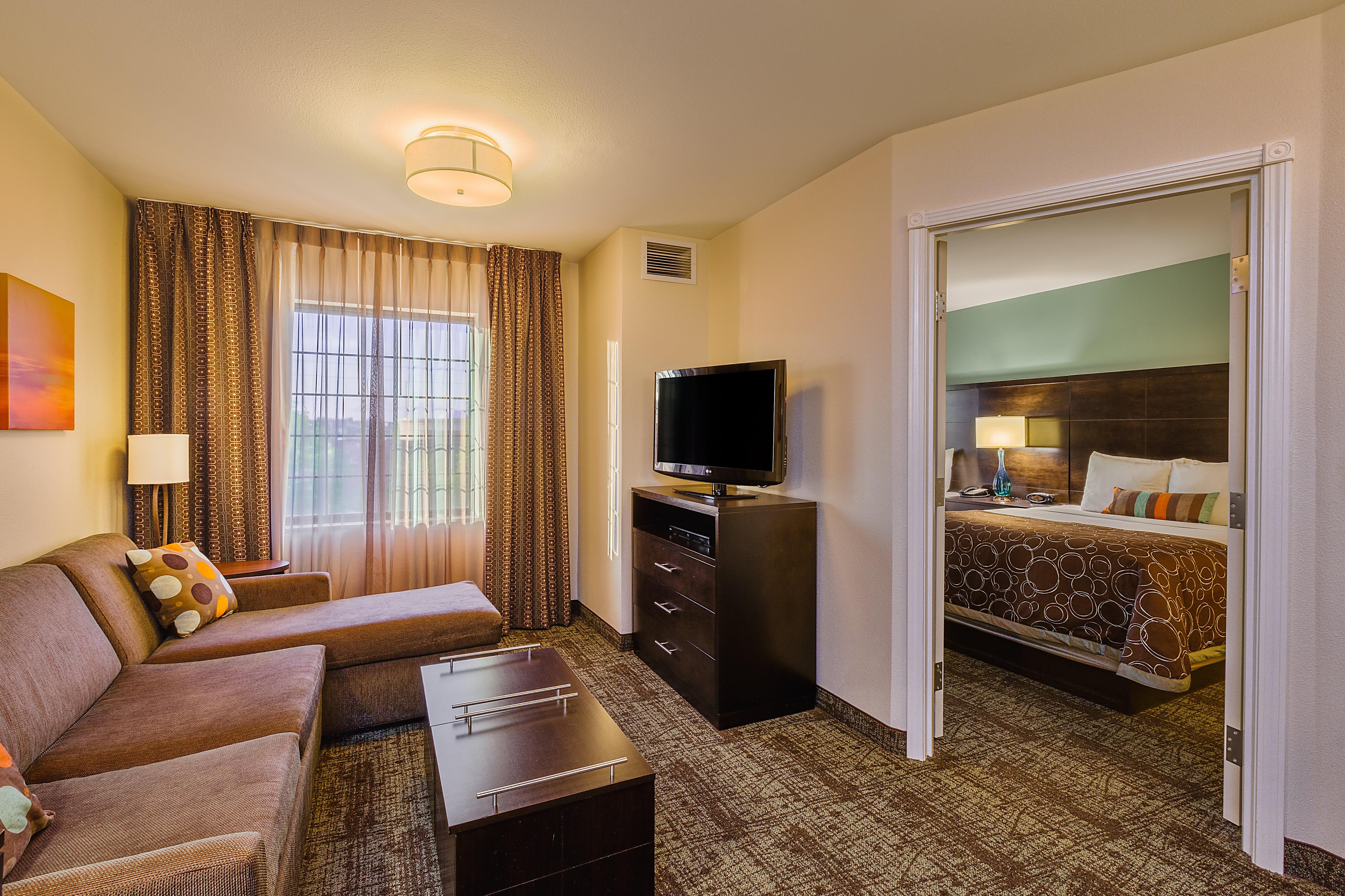 Staybridge Suites Bismarck By Ihg מראה חיצוני תמונה