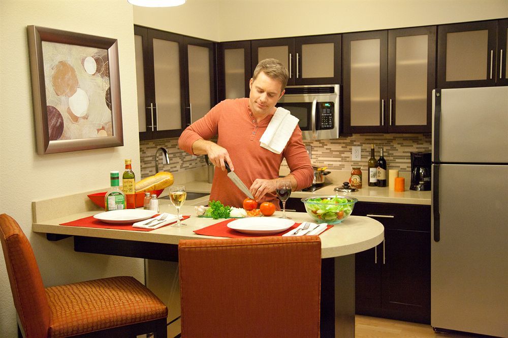 Staybridge Suites Bismarck By Ihg מראה חיצוני תמונה